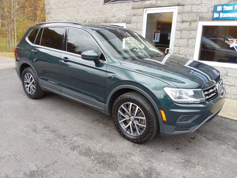 Used 2019 Volkswagen Tiguan SEL Premium R-Line image 2