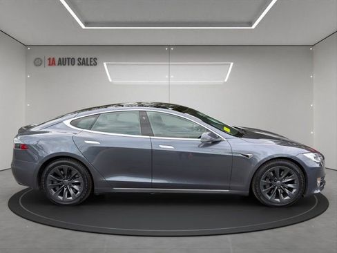 Used 2018 Tesla Model S 100D image 6