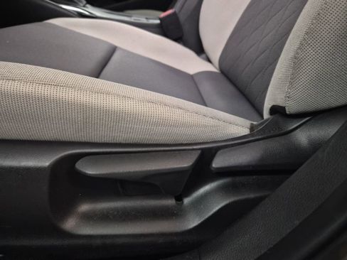 Used 2023 Toyota Corolla LE image 14