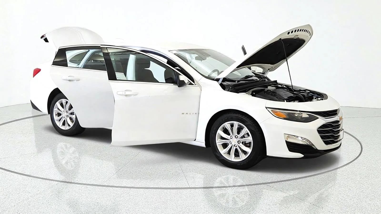Used 2024 Chevrolet Malibu LT FWD image 11