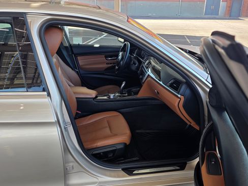 Used 2014 BMW 328i xDrive Sedan AWD/4WD image 25