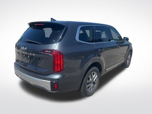 Used 2023 Kia Telluride LX FWD image 3
