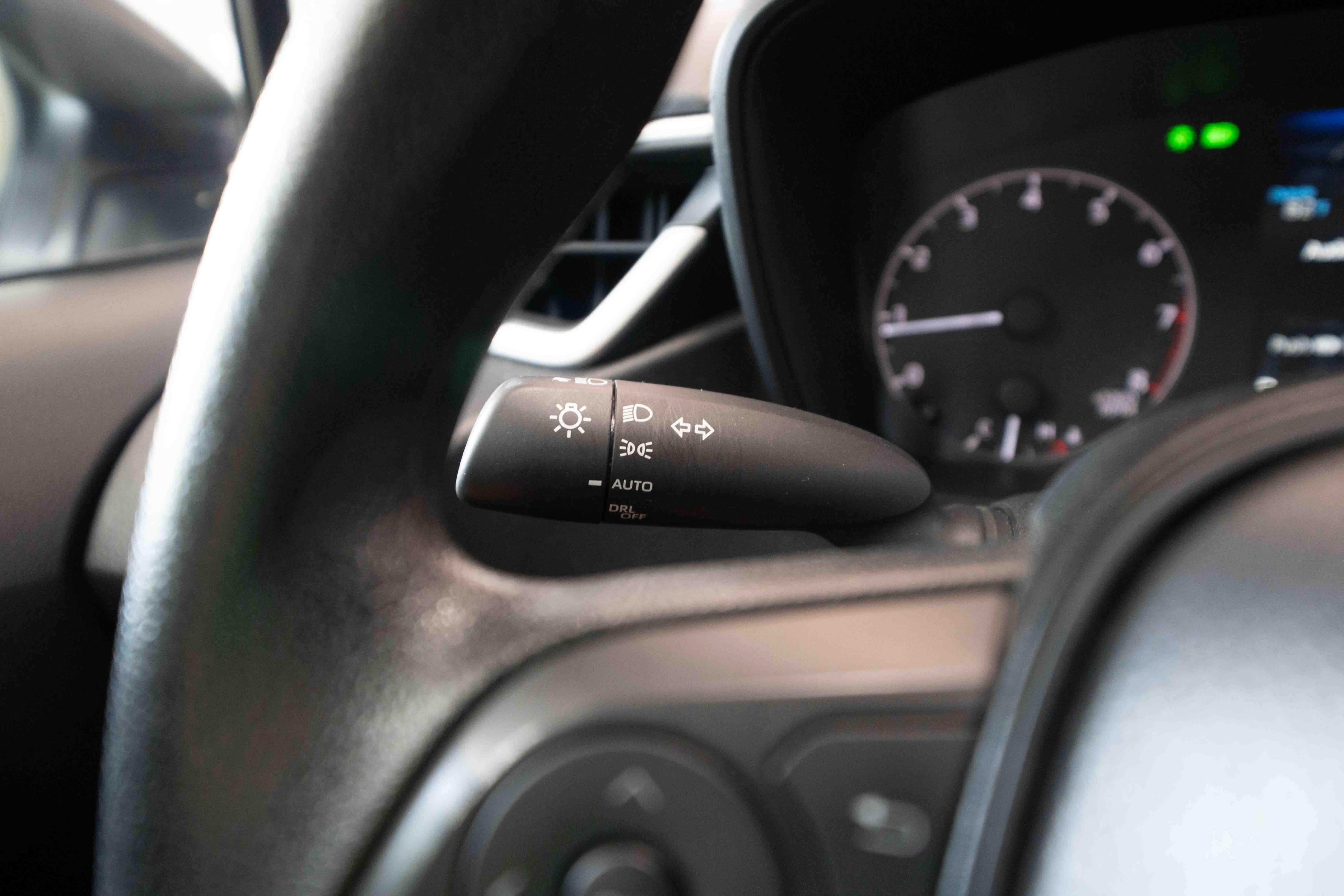 Used 2025 Toyota Corolla LE FWD image 13
