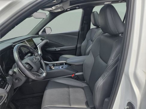 Used 2025 Lexus TX 350 AWD image 11
