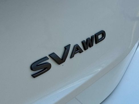 Used 2024 Nissan Rogue SV AWD/4WD image 16