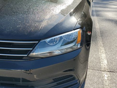 Used 2016 Volkswagen Jetta S FWD image 4