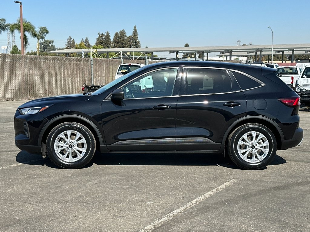 Certified 2025 Ford Escape Active FWD image 6