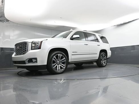 Used 2018 GMC Yukon Denali w/ Denali Ultimate Package AWD/4WD image 32