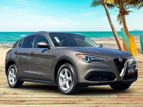 Used 2019 Alfa Romeo Stelvio RWD image 8