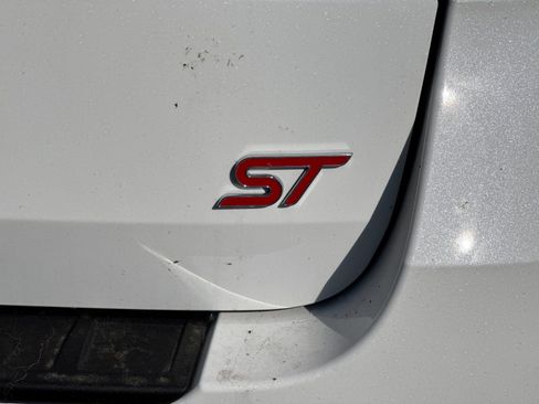 New 2025 Ford Explorer ST image 31