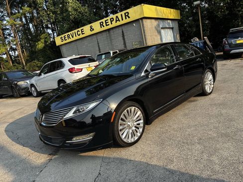 Used 2016 Lincoln MKZ AWD w/ Equipment Group 300A Reserve image 2