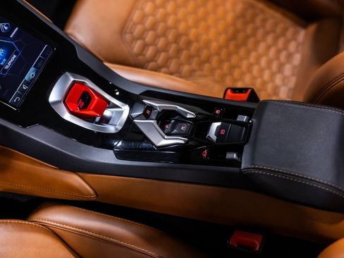 Used 2023 Lamborghini Huracan EVO AWD/4WD image 49