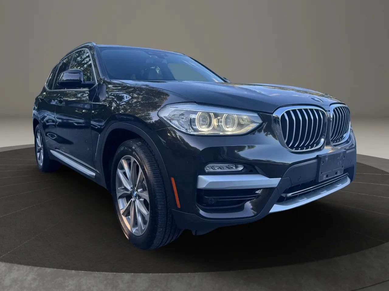 Used 2019 BMW X3 xDrive30i w/ Premium Package AWD/4WD image 3
