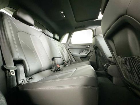 Certified 2025 Audi Q3 2.0T Premium w/ Convenience Package AWD/4WD image 25