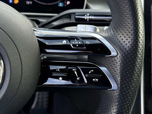 Used 2024 Mercedes-Benz C 300 Sedan image 24