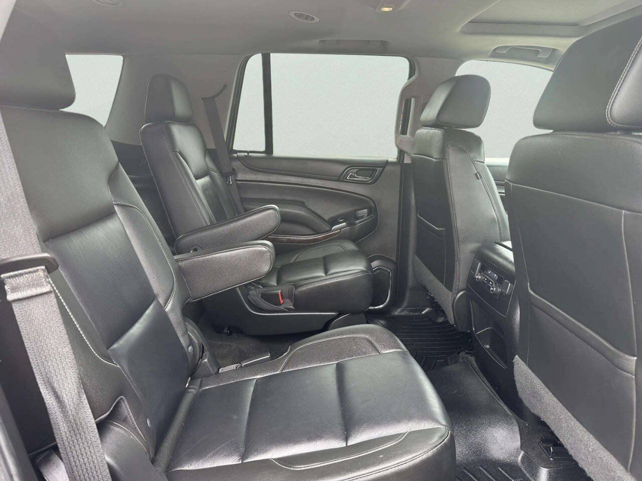 Used 2018 Chevrolet Tahoe LT AWD/4WD image 18