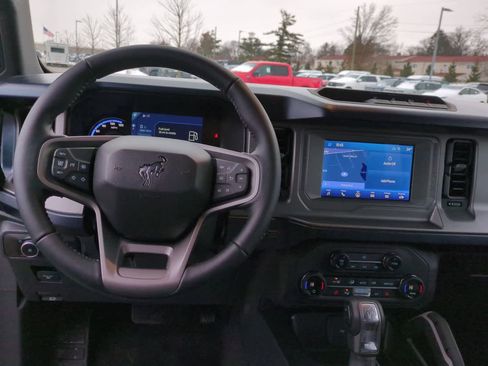 New 2023 Ford Bronco Outer Banks image 16