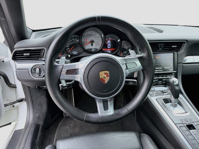 Used 2014 Porsche 911 Carrera S RWD image 11
