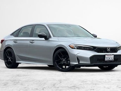 Used 2025 Honda Civic Sport image 2