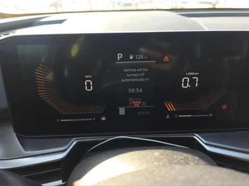 Used 2024 Kia Sorento S image 6