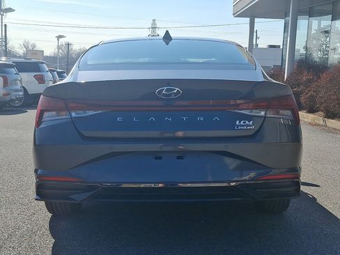 Certified 2023 Hyundai Elantra Limited image 6