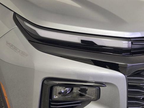 New 2026 Chevrolet Traverse LT w/ Midnight/Sport Edition FWD image 9