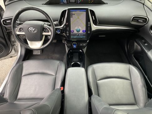 Used 2018 Toyota Prius Four image 15