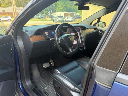 Used 2021 Tesla Model X AWD/4WD image 25