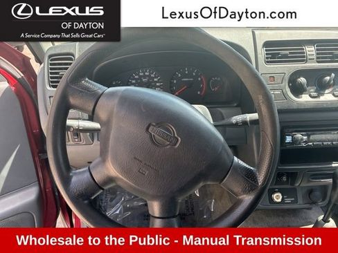 Used 2001 Nissan Frontier XE RWD image 15