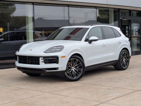 New 2026 Porsche Cayenne image 1