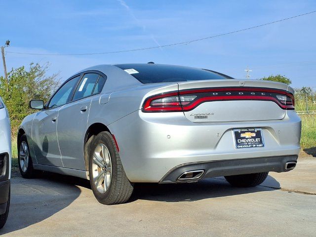 Used 2022 Dodge Charger SXT RWD image 2