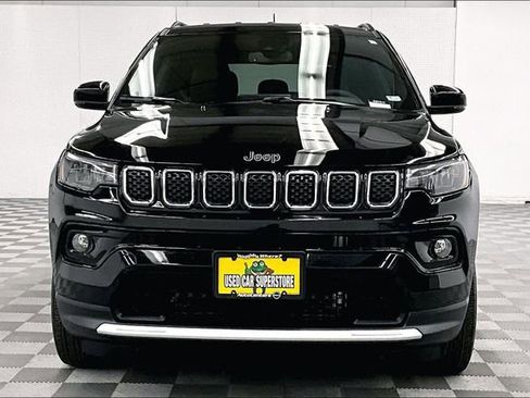 Used 2024 Jeep Compass Limited AWD/4WD image 4