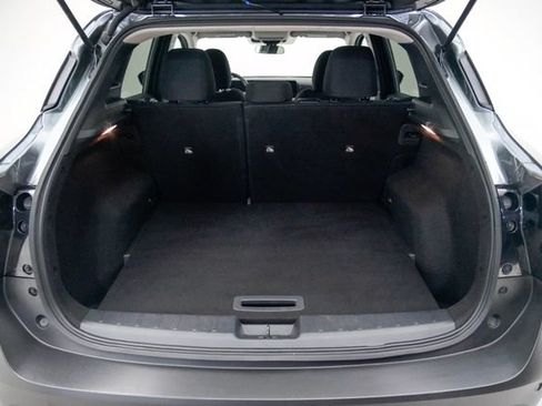 Used 2025 Nissan Kicks SV FWD image 11