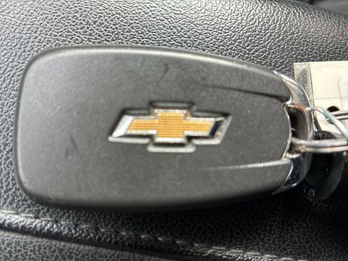 Used 2019 Chevrolet Blazer LT image 29