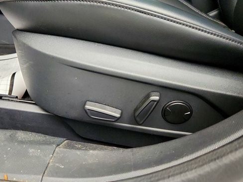 Used 2021 Ford Mustang Mach-E Premium image 12