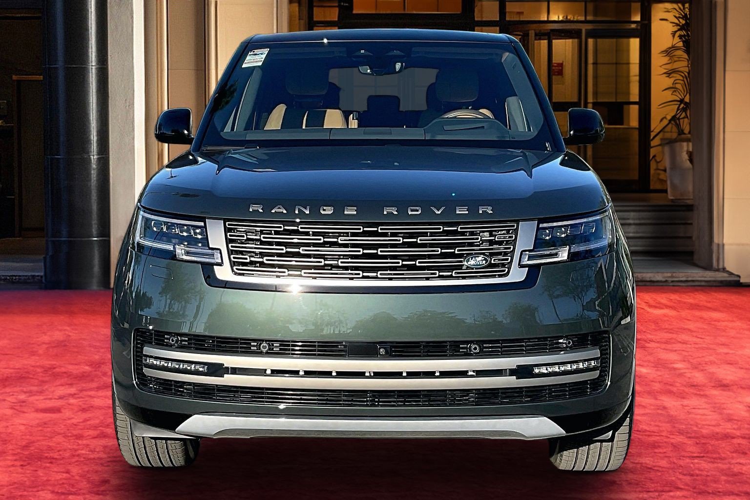 New 2027 Land Rover Range Rover SE AWD/4WD image 3