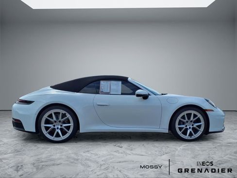 Used 2025 Porsche 911 Carrera RWD image 8