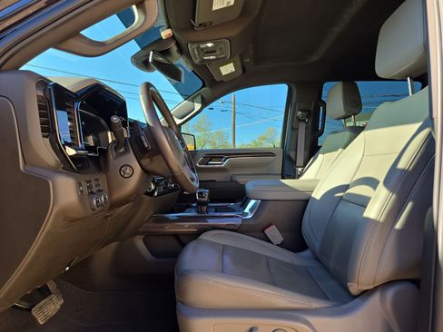 Used 2023 Chevrolet Silverado 1500 LTZ image 16