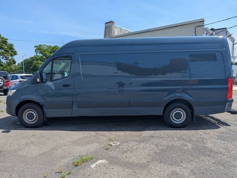 Used 2019 Mercedes-Benz Sprinter 170 image 4