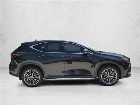 Used 2025 Lexus NX 350 AWD w/ Accessory Package (Z2) image 4