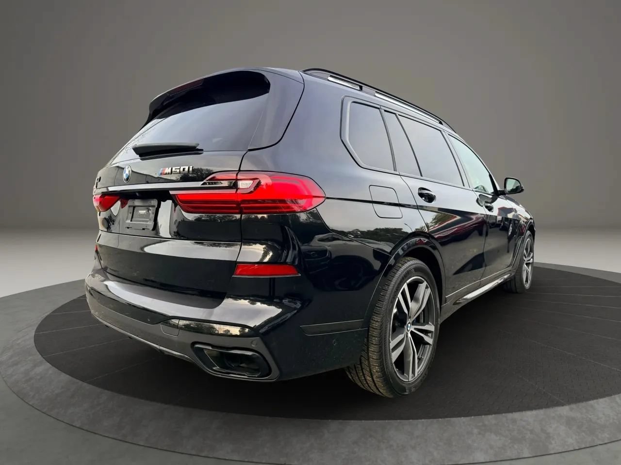 Used 2021 BMW X7 M50i AWD/4WD image 5