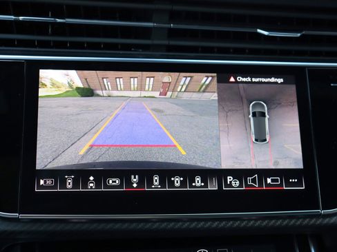 Used 2024 Audi RS Q8 AWD/4WD image 38