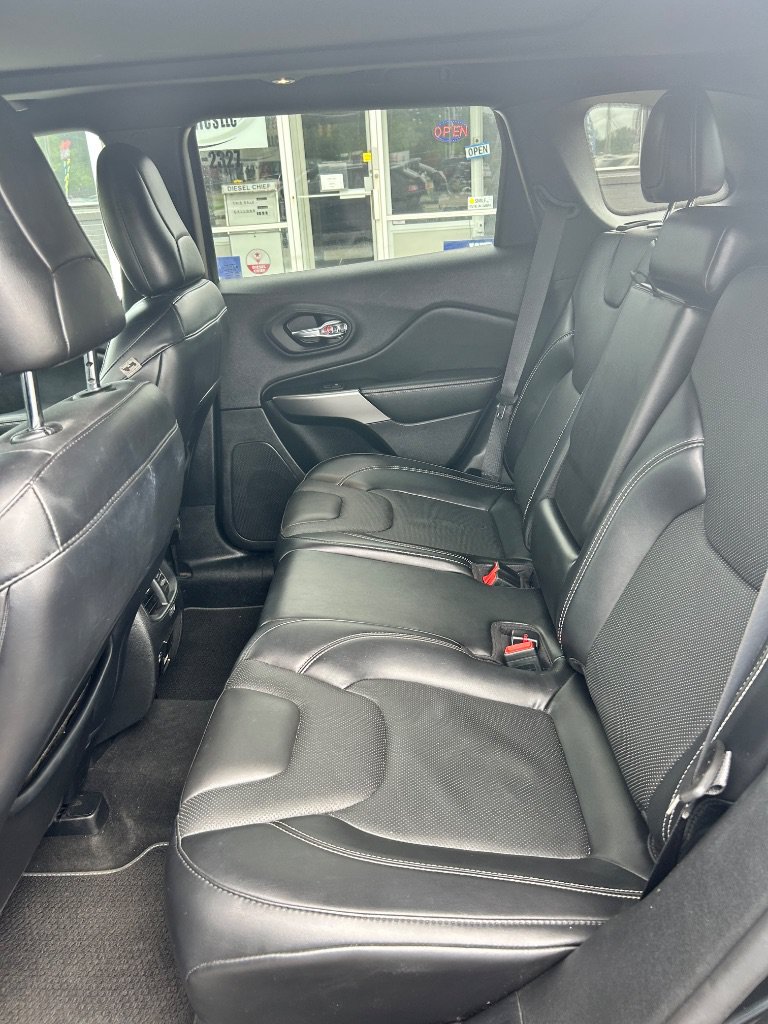 Used 2021 Jeep Cherokee Latitude Lux 80th Anniv w/ Quick Order Package 26U 80TH AWD/4WD image 7