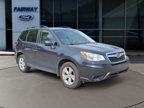 Used 2016 Subaru Forester 2.5i Premium w/ Popular Package #2 AWD/4WD image 4