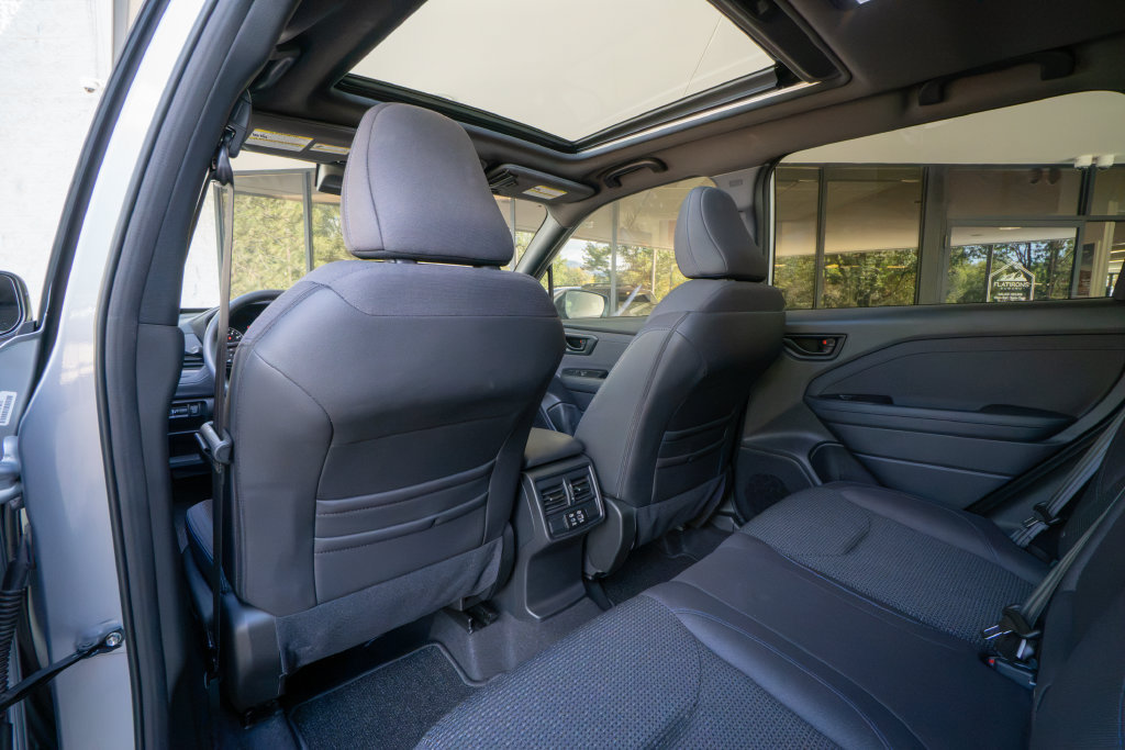 Certified 2025 Subaru Forester Premium AWD/4WD image 17