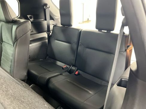 Used 2023 Mitsubishi Outlander SE AWD/4WD image 24