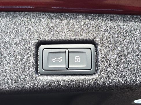 New 2025 Audi Q5 Prestige image 13