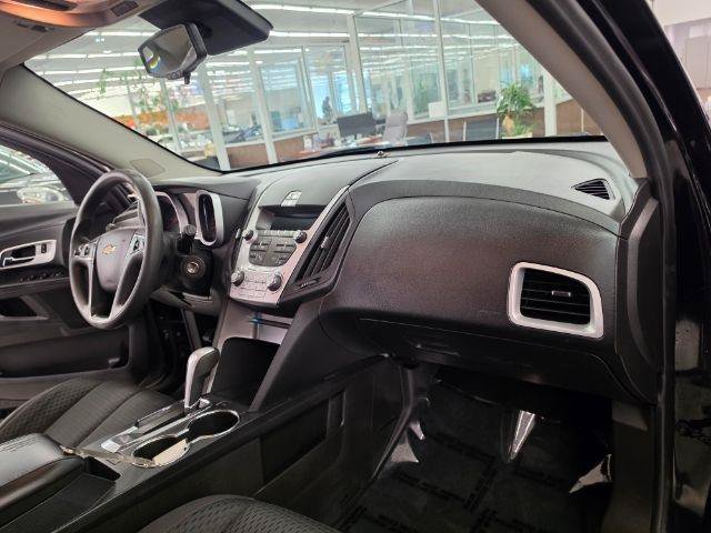 Used 2015 Chevrolet Equinox LS FWD image 9