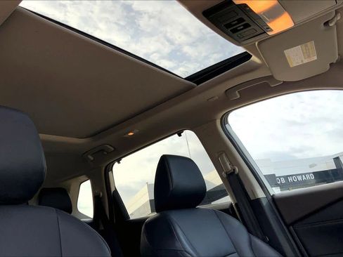 Used 2023 Nissan Rogue SV w/ SV Premium B Package image 14