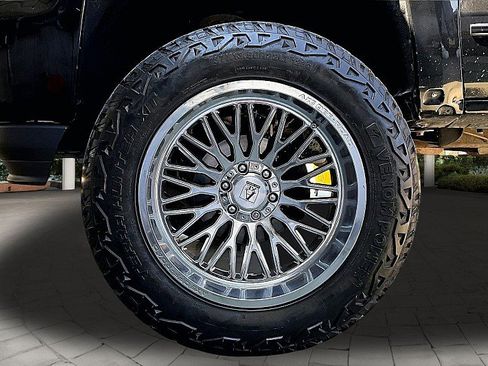 Used 2018 Chevrolet Silverado 1500 LT w/ Texas Edition image 8